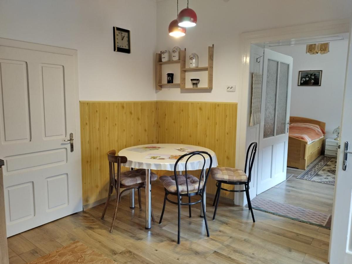 Zadora Haus Lejlighed Săcele Eksteriør billede